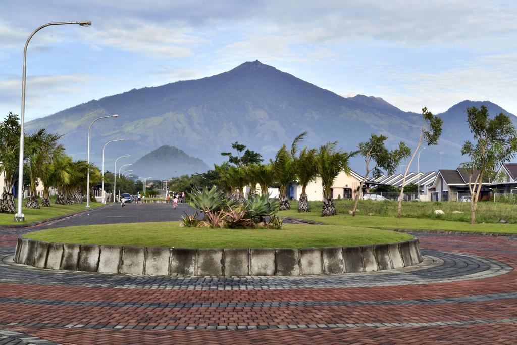 Bess Resort & Waterpark Hotel And Convention Malang Kültér fotó
