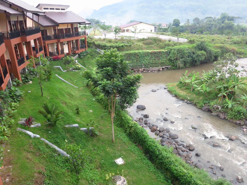Bess Resort & Waterpark Hotel And Convention Malang Kültér fotó