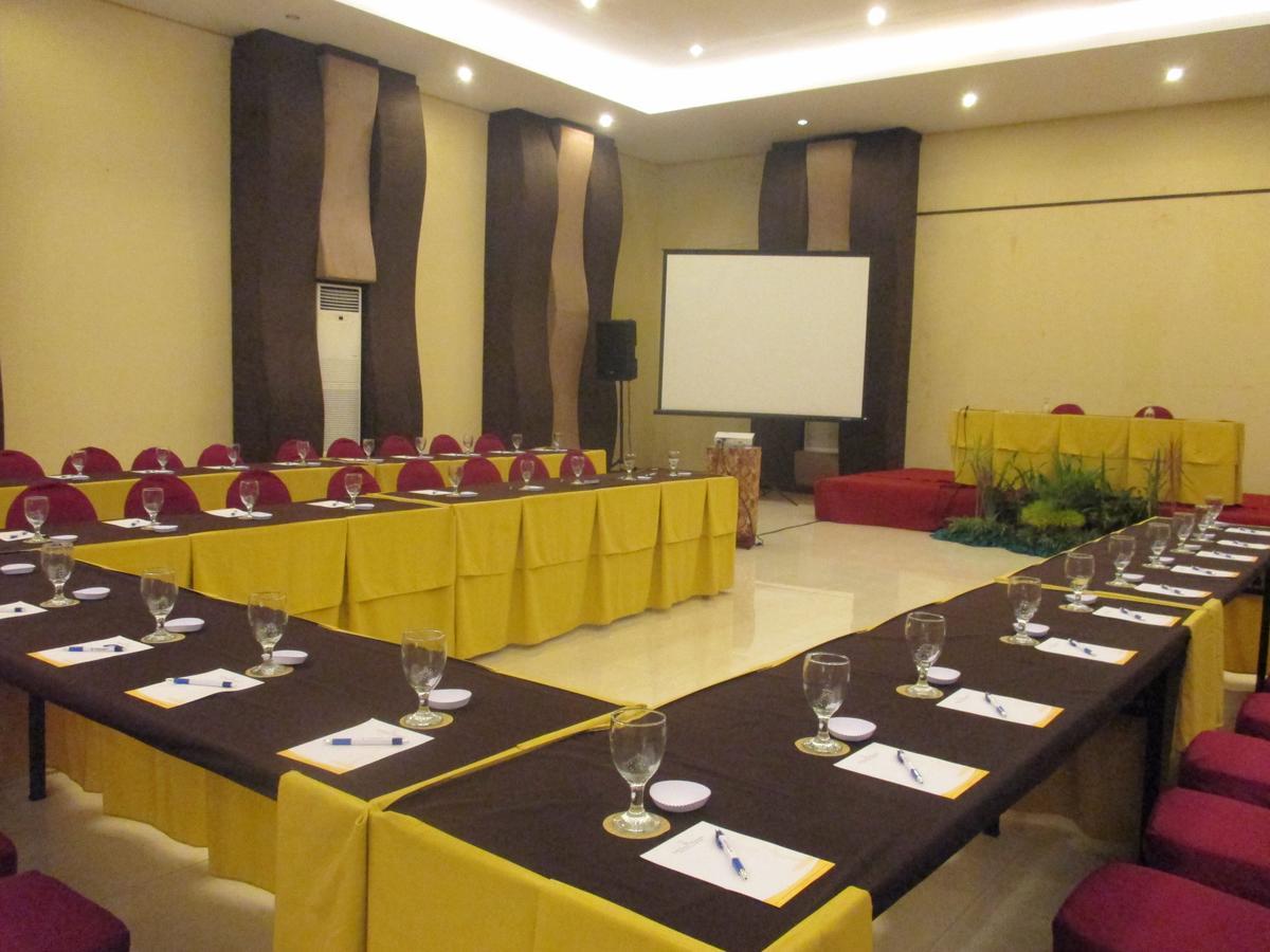 Bess Resort & Waterpark Hotel And Convention Malang Kültér fotó