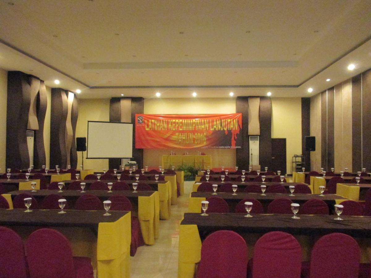 Bess Resort & Waterpark Hotel And Convention Malang Kültér fotó